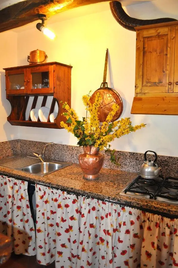 Farm stay Universal Harmony - Pettirosso Villa Dicomano