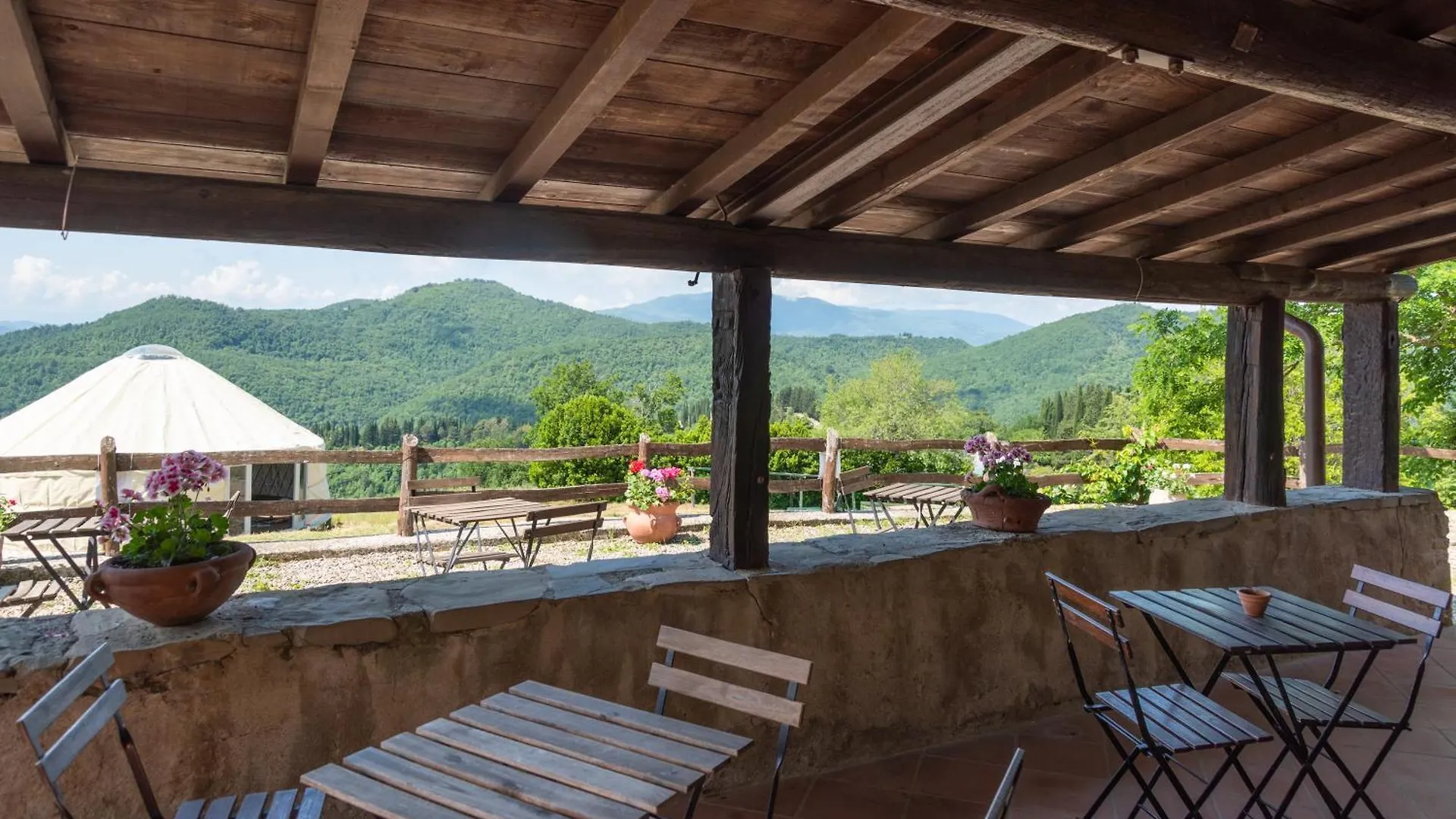 Universal Harmony - Pettirosso Villa Dicomano