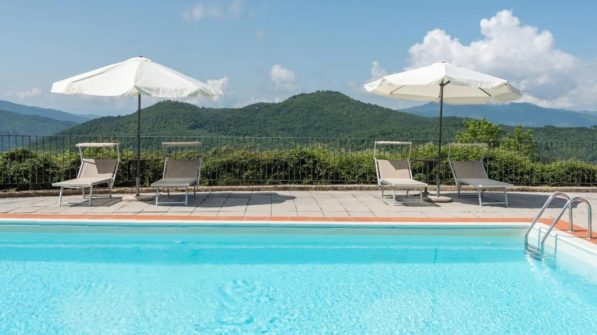 Universal Harmony - Pettirosso Villa Dicomano Italy