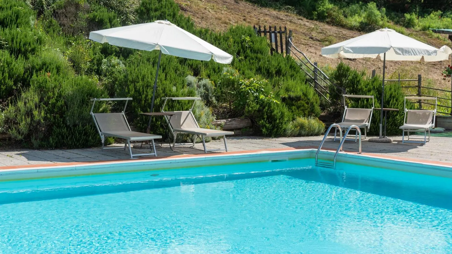 Universal Harmony - Pettirosso Villa Dicomano 0*,